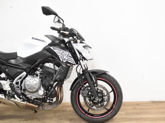 Comprar KAWASAKI Z 650 (A) 2019 de segunda mano KAWASAKI Z 650 (A) 2019 de segunda mano