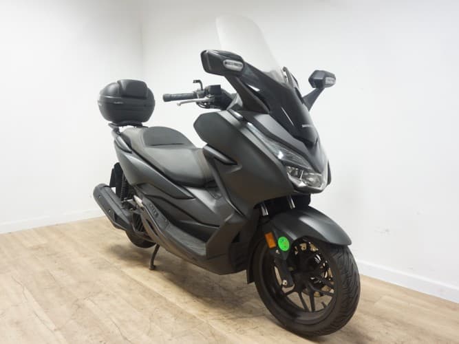 HONDA FORZA 125 2019 de segunda mano