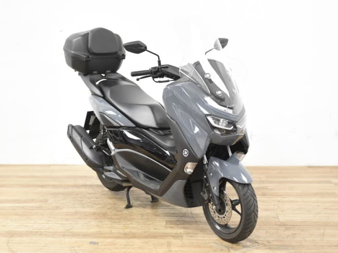 YAMAHA NMAX 125 2021 de segunda mano
