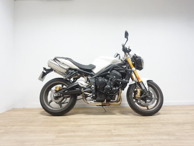 TRIUMPH STREET TRIPLE R 2012 de segunda mano