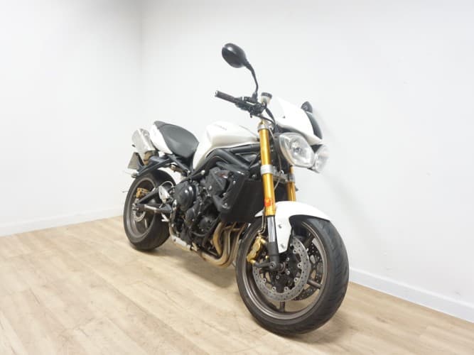 Comprar TRIUMPH STREET TRIPLE R 2012 de segunda mano TRIUMPH STREET TRIPLE R 2012 de segunda mano