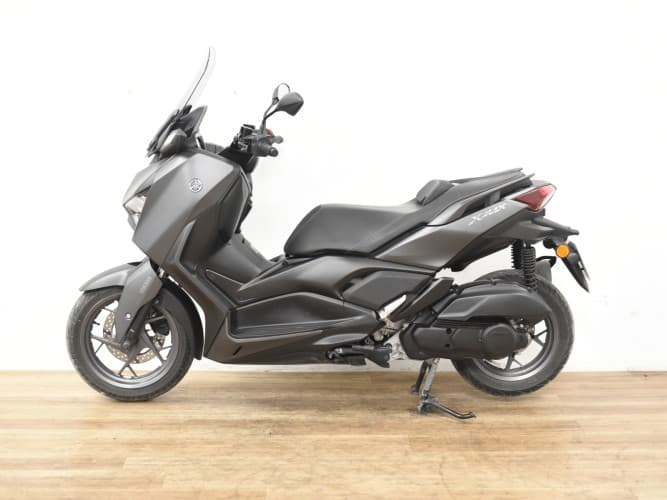 YAMAHA XMAX 125 2023 de segunda mano