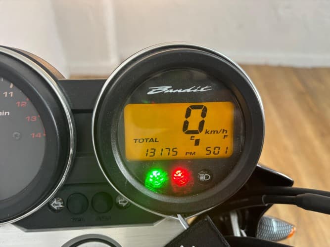 Comprar SUZUKI GSF 650  BANDIT (A) 2006 de segunda mano SUZUKI GSF 650  BANDIT (A) 2006 de segunda mano