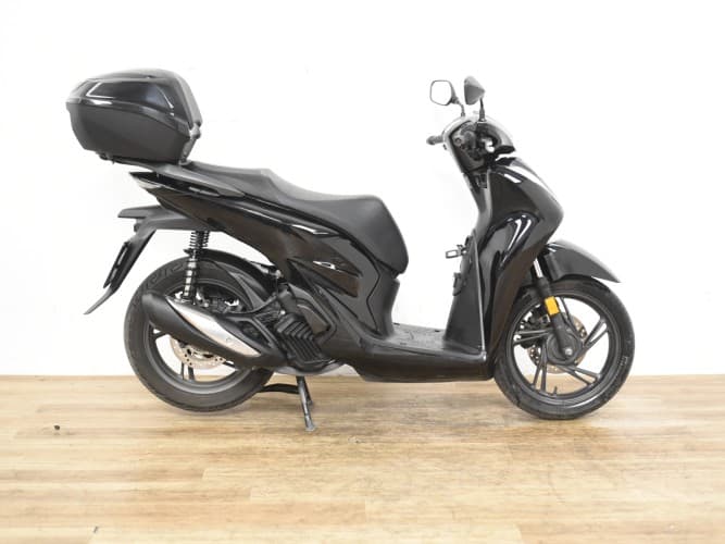 Comprar HONDA SH 125 2024 de segunda mano HONDA SH 125 2024 de segunda mano