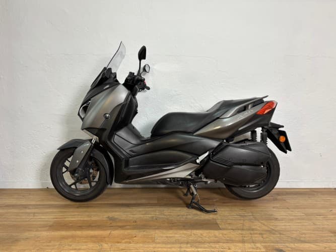 Comprar YAMAHA XMAX 300 2017 de segunda mano YAMAHA XMAX 300 2017 de segunda mano