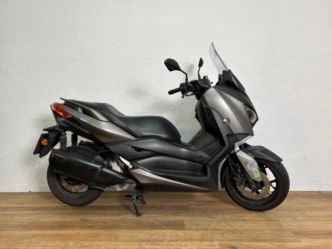 Comprar YAMAHA XMAX 300 2017 de segunda mano YAMAHA XMAX 300 2017 de segunda mano
