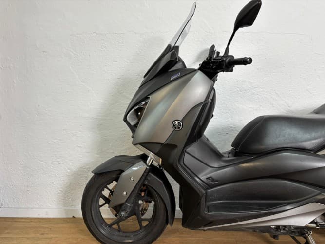 Comprar YAMAHA XMAX 300 2017 de segunda mano YAMAHA XMAX 300 2017 de segunda mano
