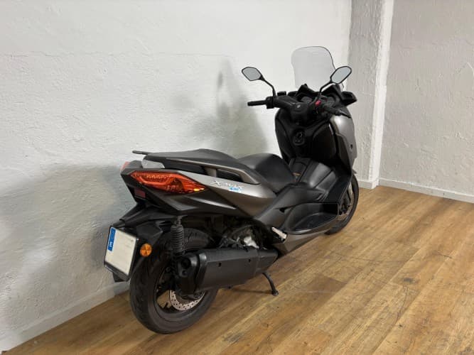 Comprar YAMAHA XMAX 300 2017 de segunda mano YAMAHA XMAX 300 2017 de segunda mano