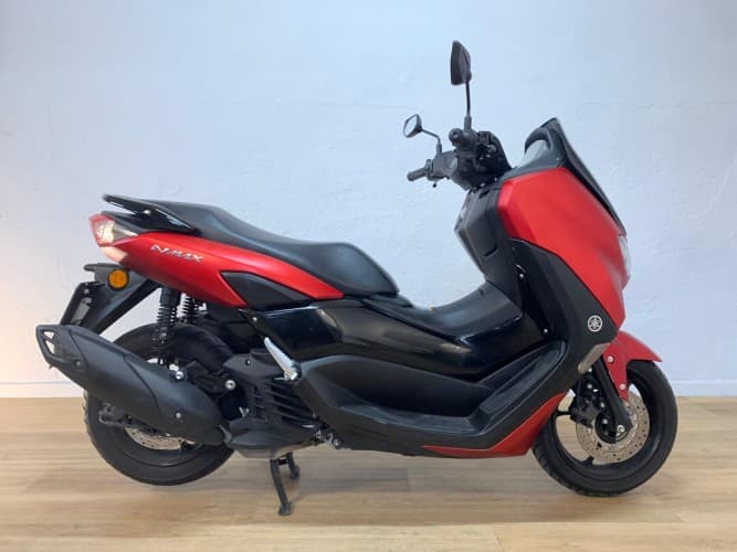 YAMAHA NMAX 125 2021 de segunda mano