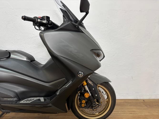 Comprar YAMAHA TMAX 560 TECH MAX 2020 de segunda mano YAMAHA TMAX 560 TECH MAX 2020 de segunda mano