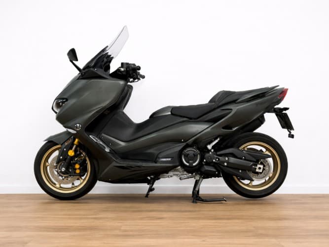 Comprar YAMAHA TMAX 560 TECH MAX 2020 de segunda mano YAMAHA TMAX 560 TECH MAX 2020 de segunda mano