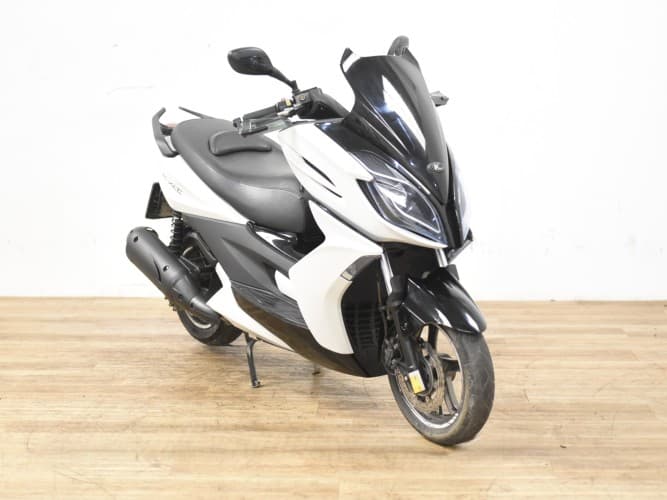 KYMCO K-XCT 125I 2013 de segunda mano
