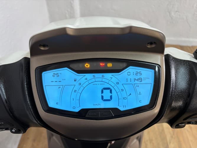 Comprar PIAGGIO MEDLEY 125 2024 de segunda mano PIAGGIO MEDLEY 125 2024 de segunda mano