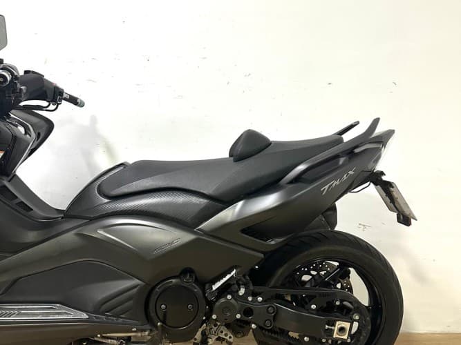 YAMAHA TMAX 530 2015 de segunda mano