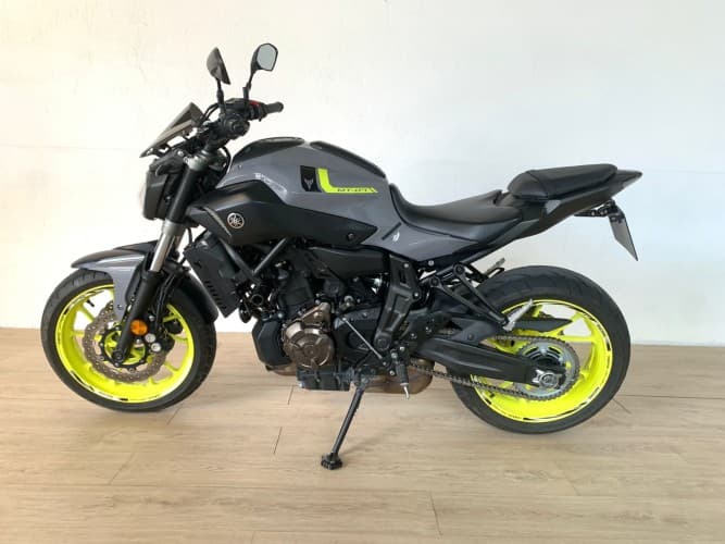 YAMAHA MT-07 (A2) 2017 de segunda mano