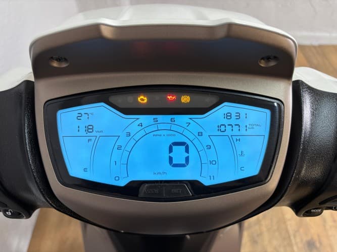 Comprar PIAGGIO MEDLEY 125 2024 de segunda mano PIAGGIO MEDLEY 125 2024 de segunda mano