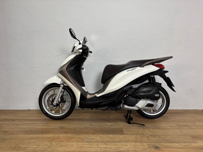 Comprar PIAGGIO MEDLEY 125 2024 de segunda mano PIAGGIO MEDLEY 125 2024 de segunda mano