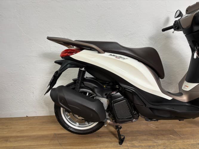 Comprar PIAGGIO MEDLEY 125 2024 de segunda mano PIAGGIO MEDLEY 125 2024 de segunda mano