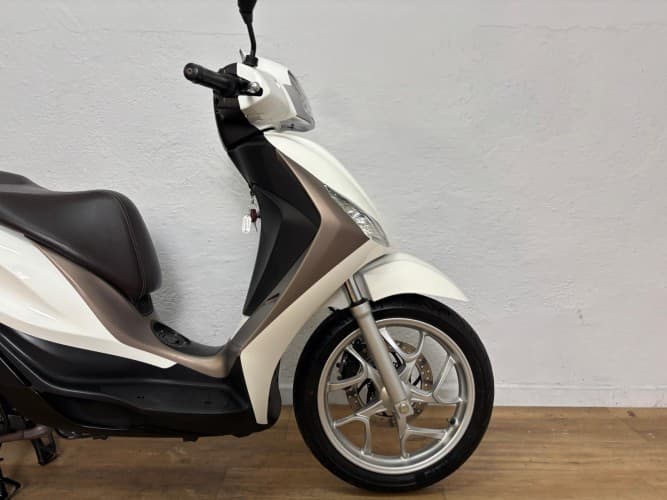 Comprar PIAGGIO MEDLEY 125 2024 de segunda mano PIAGGIO MEDLEY 125 2024 de segunda mano