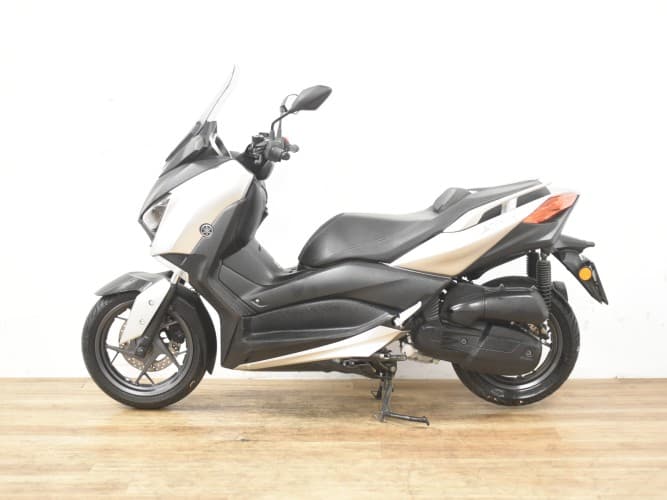 Comprar YAMAHA XMAX 125 2017 de segunda mano YAMAHA XMAX 125 2017 de segunda mano
