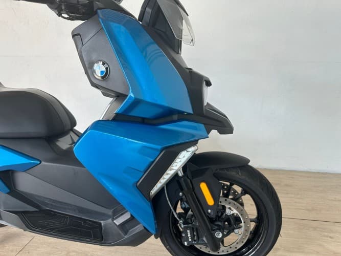 BMW C 400 X (IVA DEDUCIBLE) 2019 de segunda mano