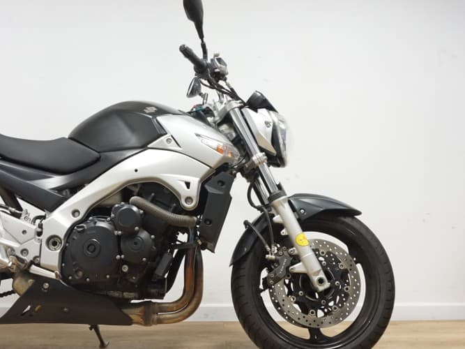Comprar SUZUKI GSR 600 (A) 2007 de segunda mano SUZUKI GSR 600 (A) 2007 de segunda mano