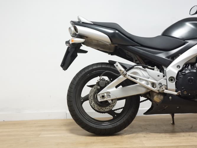 Comprar SUZUKI GSR 600 (A) 2007 de segunda mano SUZUKI GSR 600 (A) 2007 de segunda mano