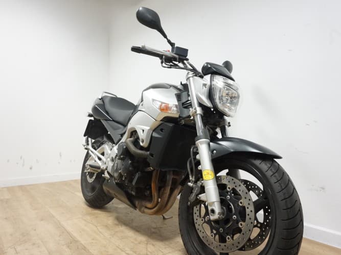 Comprar SUZUKI GSR 600 (A) 2007 de segunda mano SUZUKI GSR 600 (A) 2007 de segunda mano