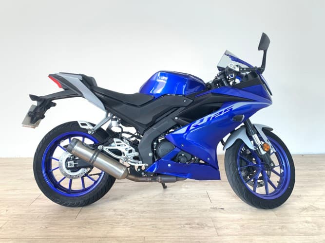 YAMAHA YZF R125 2021 de segunda mano