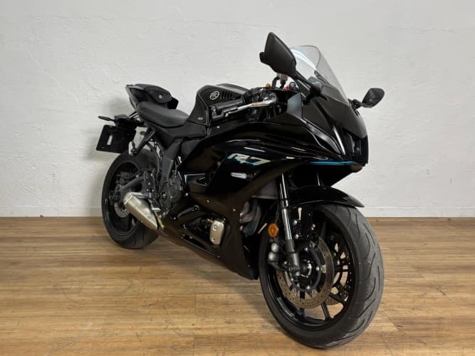 YAMAHA R7 (A) 2023 de segunda mano