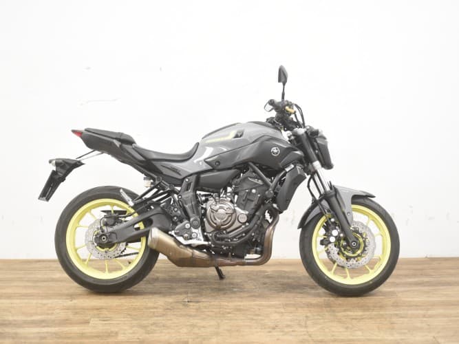 Comprar YAMAHA MT-07 (A2) 2016 de segunda mano YAMAHA MT-07 (A2) 2016 de segunda mano