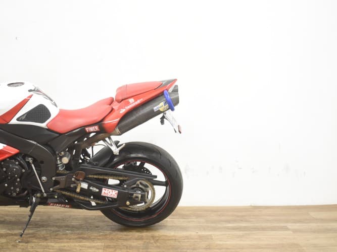 Comprar YAMAHA YZF R1 (SE ENTREGA ESCAPES ORIGINALES Y PORTA) 2007 de segunda mano YAMAHA YZF R1 (SE ENTREGA ESCAPES ORIGINALES Y PORTA) 2007 de segunda mano