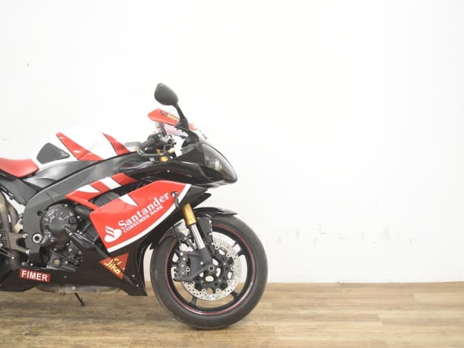 Comprar YAMAHA YZF R1 (SE ENTREGA ESCAPES ORIGINALES Y PORTA) 2007 de segunda mano YAMAHA YZF R1 (SE ENTREGA ESCAPES ORIGINALES Y PORTA) 2007 de segunda mano