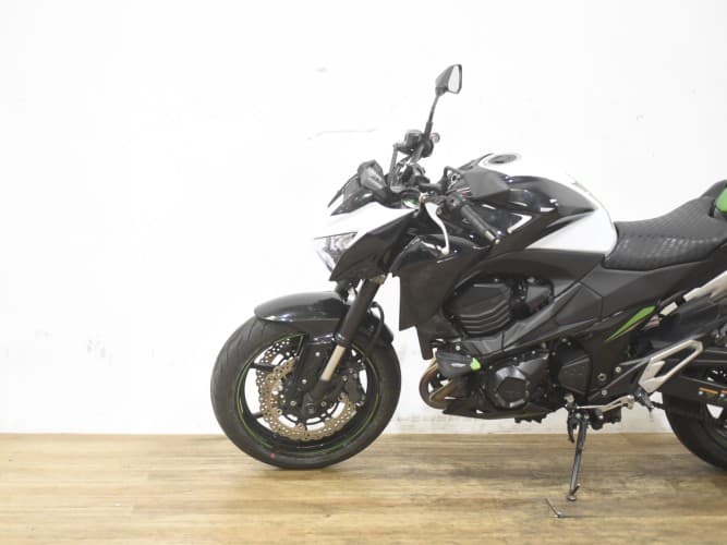 Comprar KAWASAKI Z 800 FULL + AKRAPOVIC HOMOLG 2016 de segunda mano KAWASAKI Z 800 FULL + AKRAPOVIC HOMOLG 2016 de segunda mano