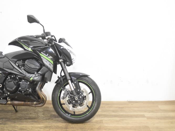 Comprar KAWASAKI Z 800 FULL + AKRAPOVIC HOMOLG 2016 de segunda mano KAWASAKI Z 800 FULL + AKRAPOVIC HOMOLG 2016 de segunda mano