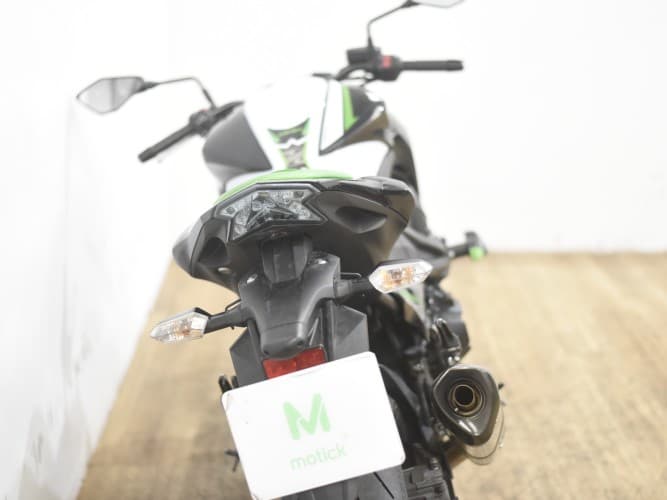 Comprar KAWASAKI Z 800 FULL + AKRAPOVIC HOMOLG 2016 de segunda mano KAWASAKI Z 800 FULL + AKRAPOVIC HOMOLG 2016 de segunda mano