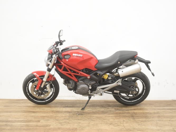 Comprar DUCATI MONSTER 696 (A2) 2011 de segunda mano DUCATI MONSTER 696 (A2) 2011 de segunda mano
