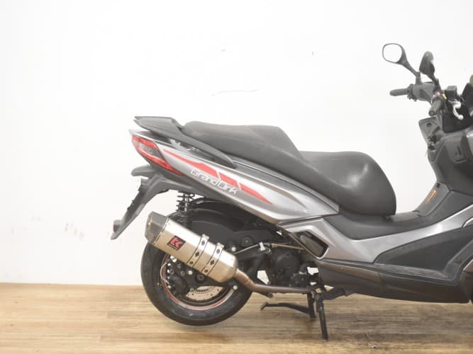 Comprar KYMCO GRAND DINK 125 (ESCAPE HOMOLOGADO) SE DA EL ORIGINAL 2016 de segunda mano KYMCO GRAND DINK 125 (ESCAPE HOMOLOGADO) SE DA EL ORIGINAL 2016 de segunda mano