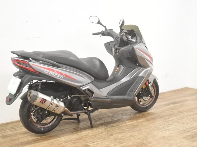 Comprar KYMCO GRAND DINK 125 (ESCAPE HOMOLOGADO) SE DA EL ORIGINAL 2016 de segunda mano KYMCO GRAND DINK 125 (ESCAPE HOMOLOGADO) SE DA EL ORIGINAL 2016 de segunda mano