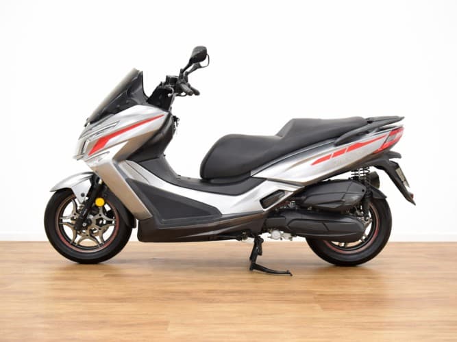 KYMCO GRAND DINK 125 (ESCAPE HOMOLOGADO) SE DA EL ORIGINAL 2016 de segunda mano