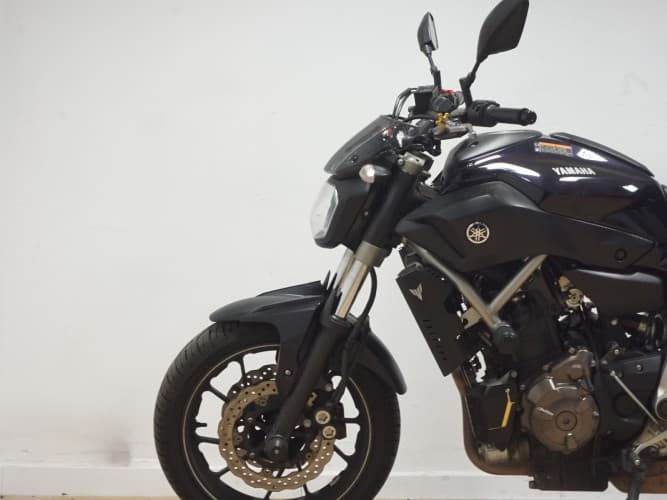 Comprar YAMAHA MT-07 (A) 2014 de segunda mano YAMAHA MT-07 (A) 2014 de segunda mano