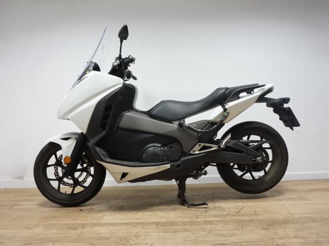 HONDA INTEGRA 2017 de segunda mano