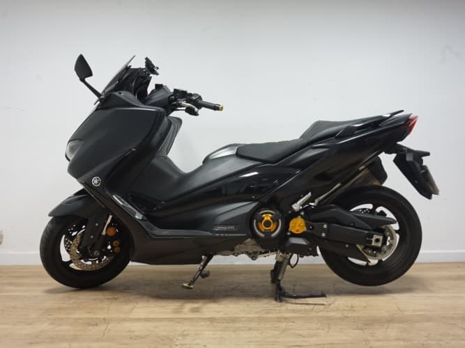 YAMAHA TMAX 560 TECH MAX 2020 de segunda mano