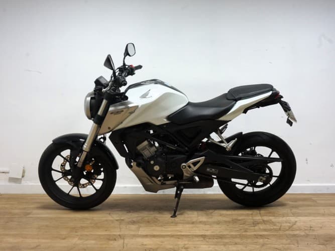 Comprar HONDA CB 125 R 2019 de segunda mano HONDA CB 125 R 2019 de segunda mano