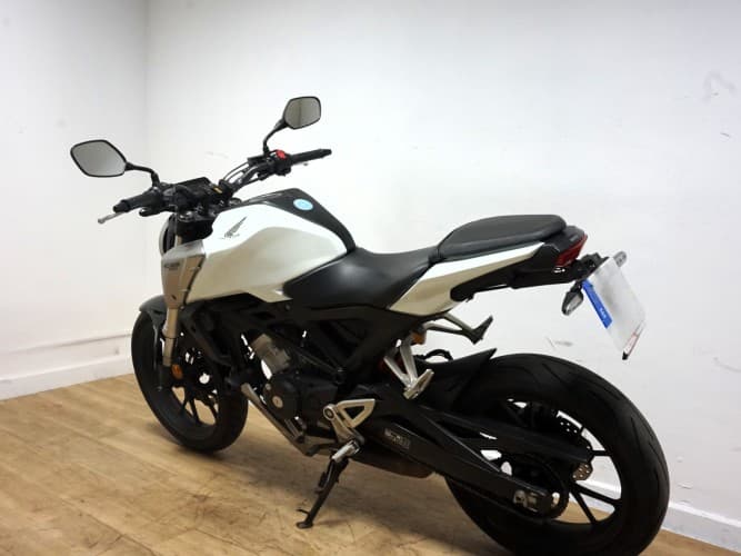 Comprar HONDA CB 125 R 2019 de segunda mano HONDA CB 125 R 2019 de segunda mano