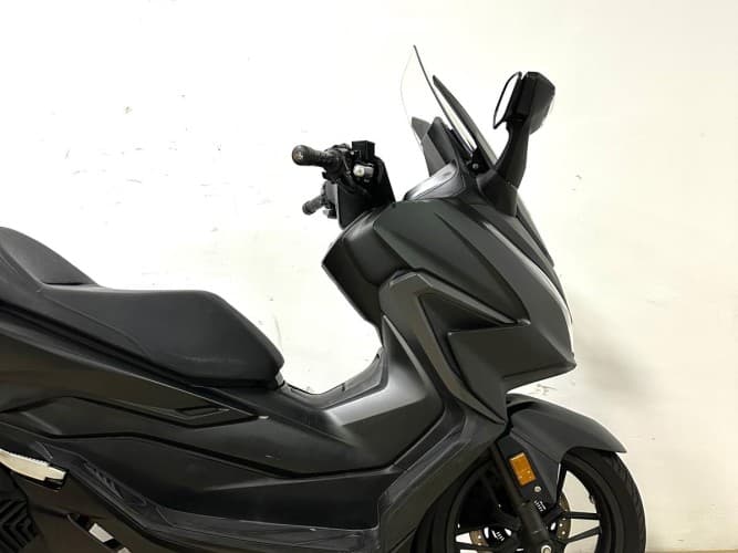 Comprar HONDA FORZA 125 (IVA DEDUCIBLE) 2022 de segunda mano HONDA FORZA 125 (IVA DEDUCIBLE) 2022 de segunda mano