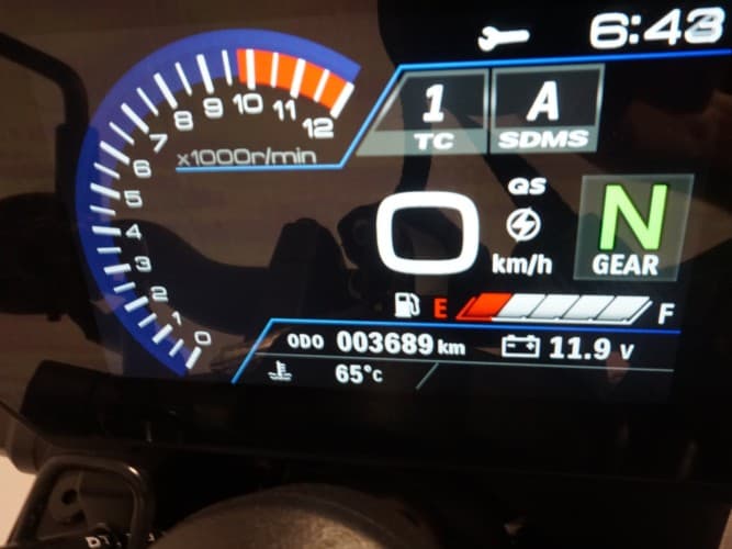 Comprar SUZUKI GSX 8S (A) 2023 de segunda mano SUZUKI GSX 8S (A) 2023 de segunda mano