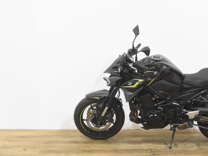 Comprar KAWASAKI Z 900 (e)(A2) 2025 de segunda mano KAWASAKI Z 900 (e)(A2) 2025 de segunda mano