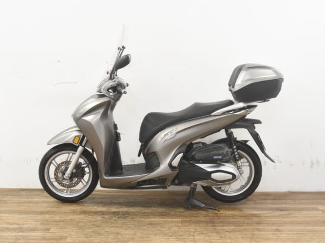 HONDA SH 350I 2021 de segunda mano