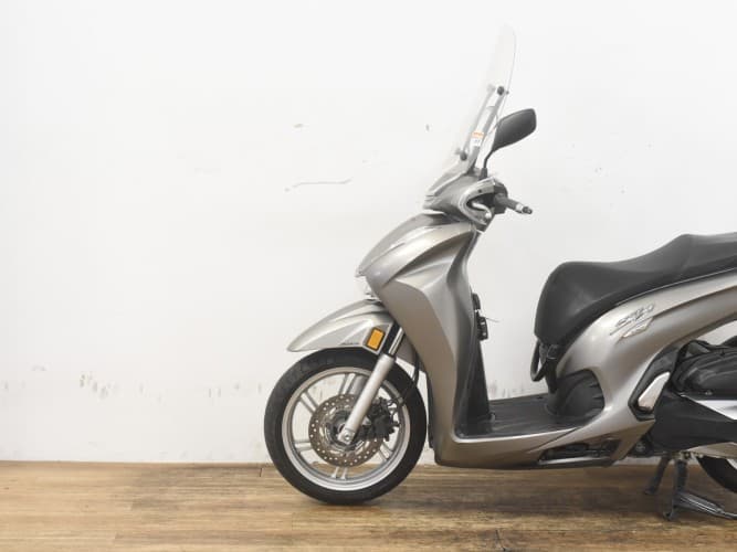HONDA SH 350I 2021 de segunda mano